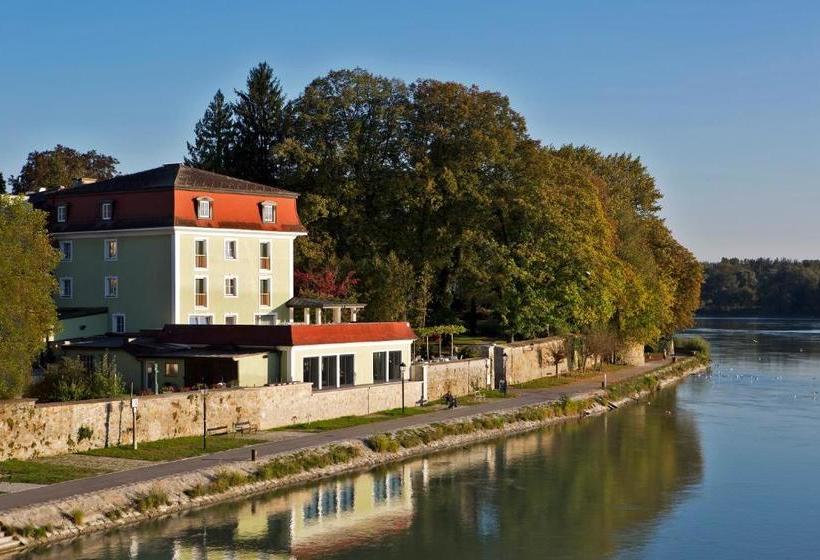 ホテル Gesundheits Gugerbauer