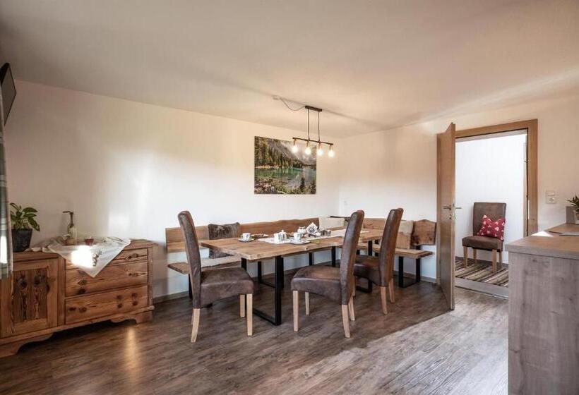 هتل Haus Barbara