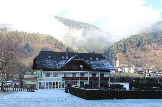 فندق Naturoase Appartements Mirnock