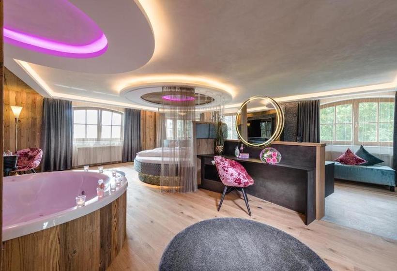 Отель Winzer Wellness & Kuscheln