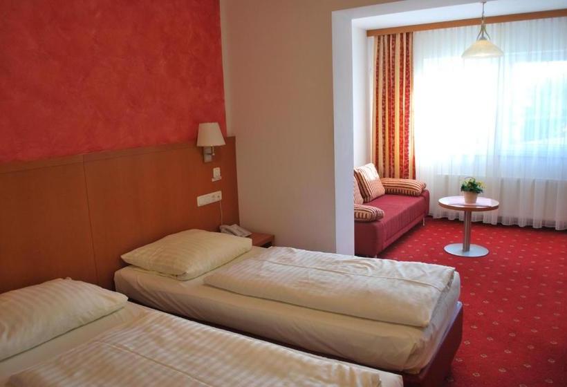 ホテル Wirt Im Feld