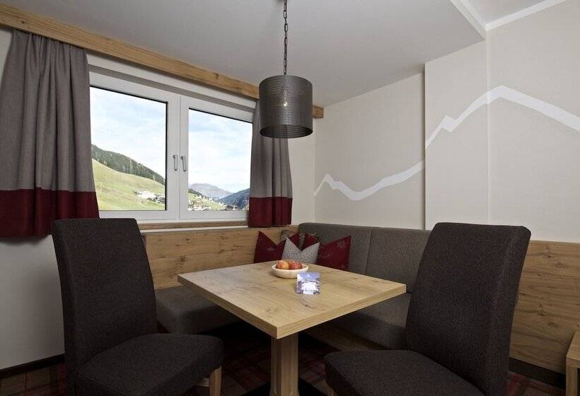 Kinder  & Gletscherhotel Hintertuxerhof