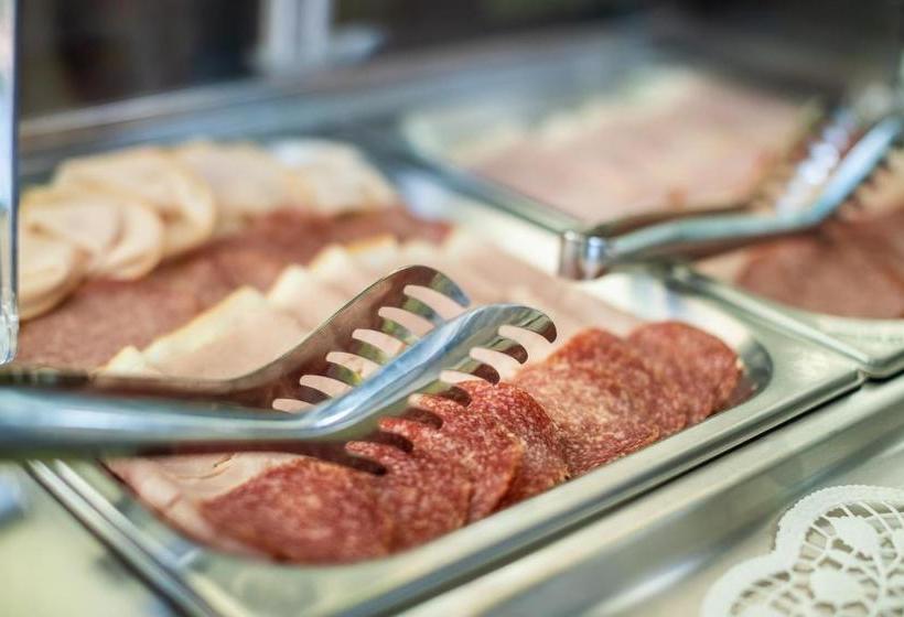 پانسیون Greenrooms