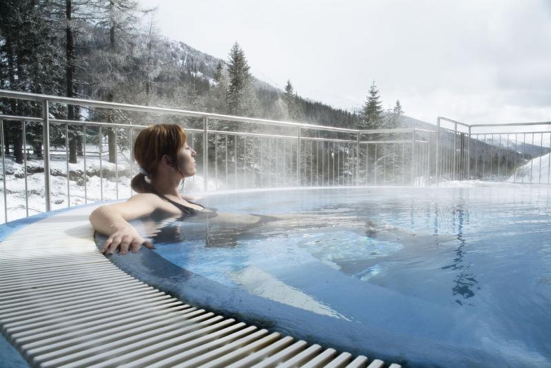 Курорт Familienhotel Hinteregger