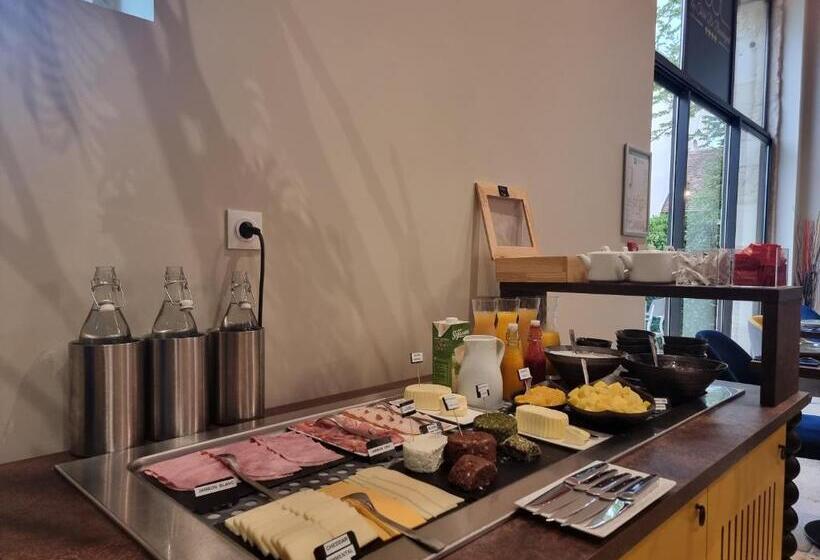 هتل Ibis Styles Dijon Sud Domaine De Beauregard 21600 Longvic
