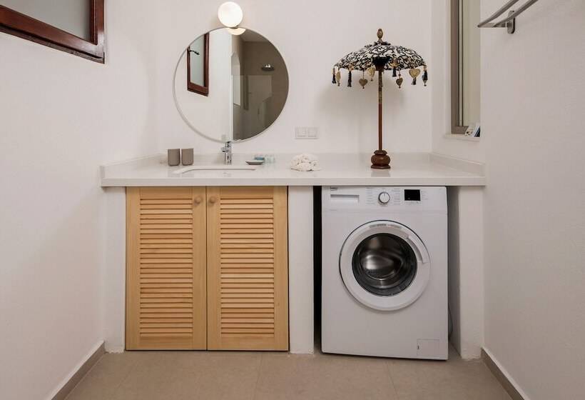 هتل Kale Suites