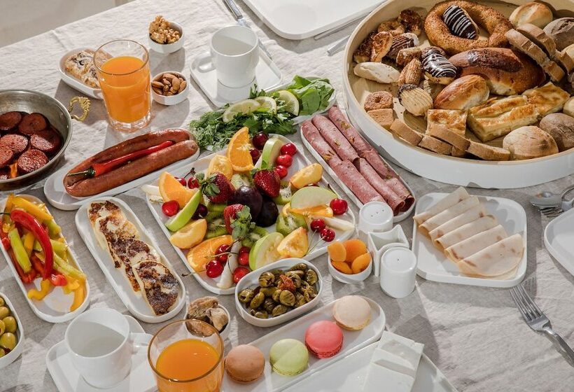 هتل Kale Suites