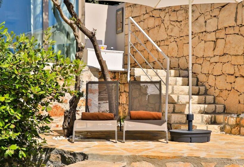 هتل Kale Suites