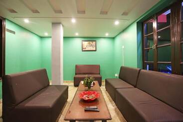 هتل Goroomgo Sweet Sunset Resort Nainital