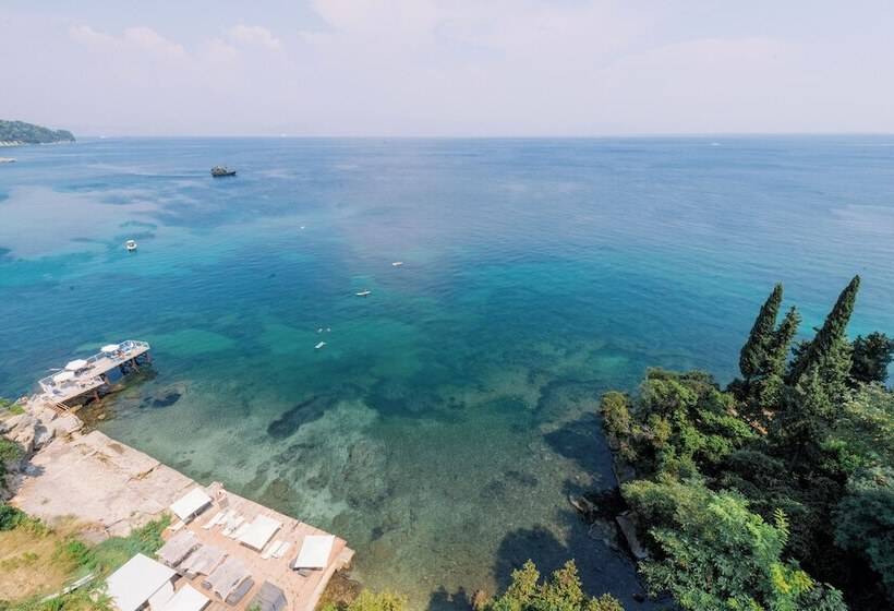 Ray Hotel Corfu