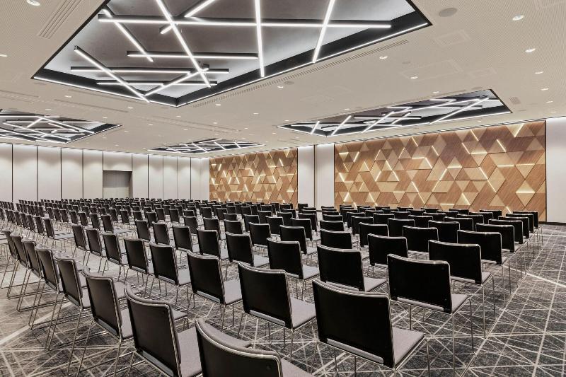 هتل Courtyard By Marriott Szczecin City