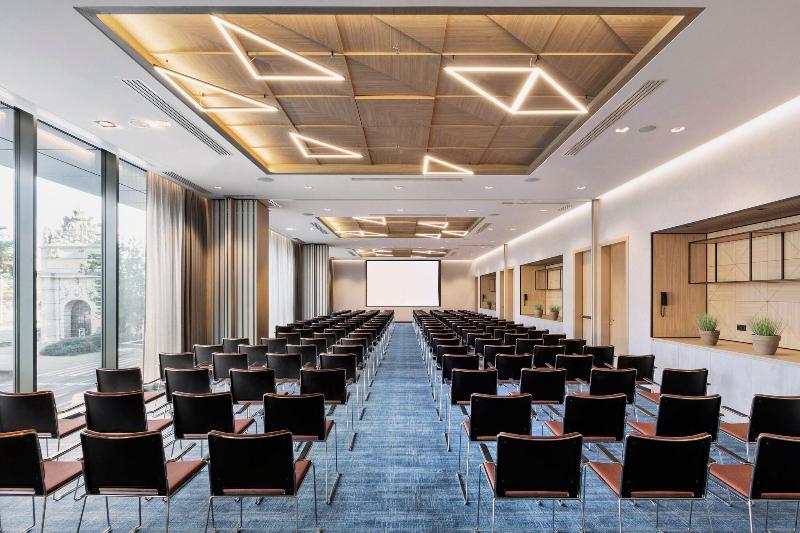 هتل Courtyard By Marriott Szczecin City