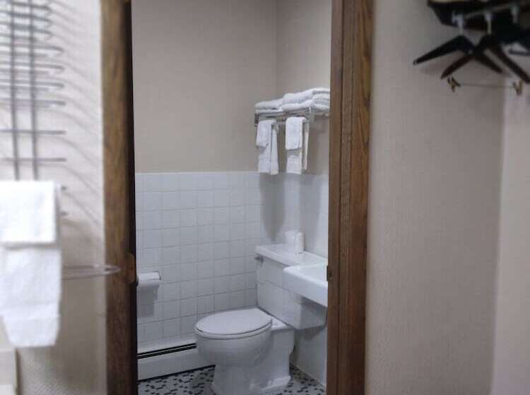 Northwoods Motels