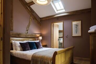 اقامتگاه Beautiful Secluded 2 Bed Barn With Woodfire Hottub