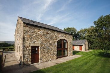 اقامتگاه Beautiful Secluded 2 Bed Barn With Woodfire Hottub