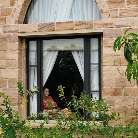 هتل The Postcard Gir Wildlife Sanctuary