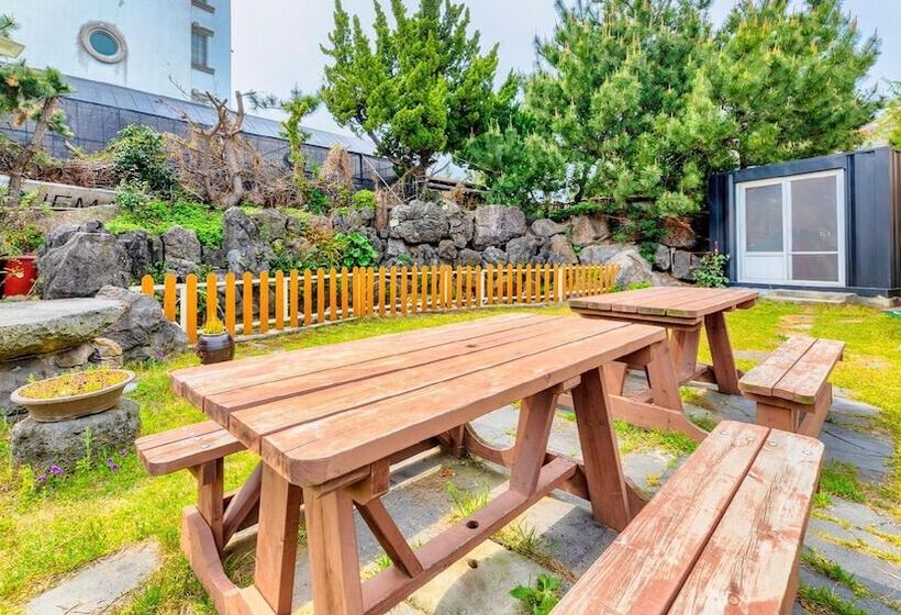 Jeju Badagreen Pension