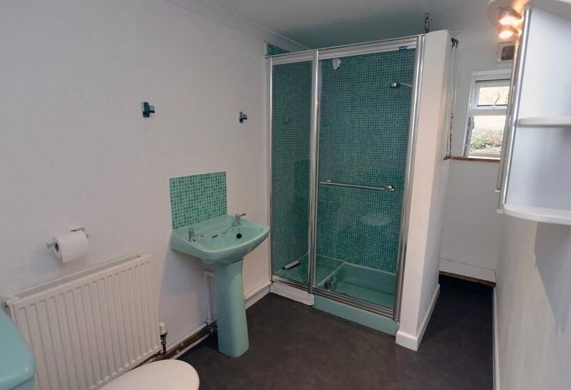 Y Bwthyn Cosy Cottage With Parking