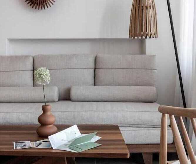 هتل Alero Seaside Skyros Resort