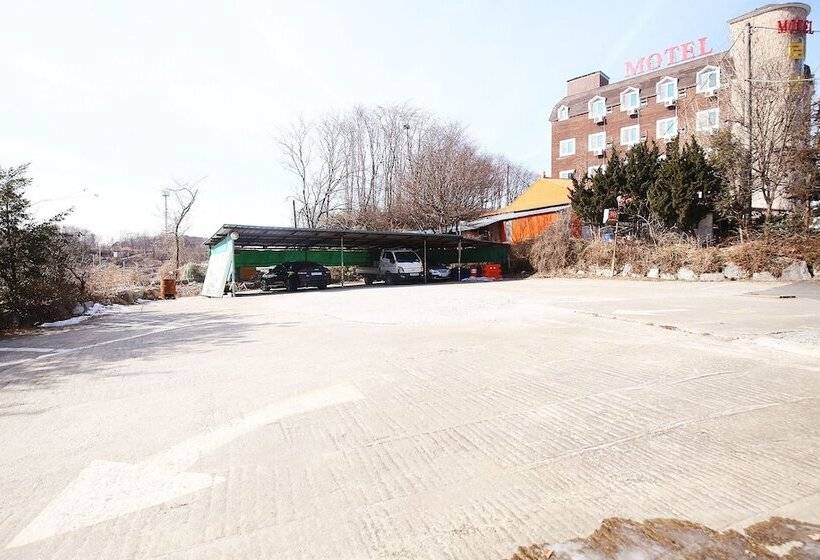 모텔 Dangjin Kkumui Gungjeon