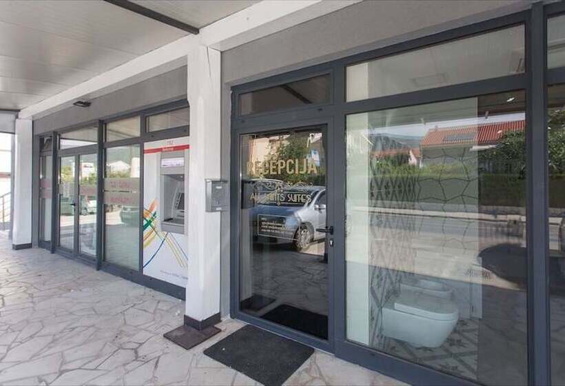 پانسیون Room In Guest Room   All Saints Suites B&b Kastela   Double Room