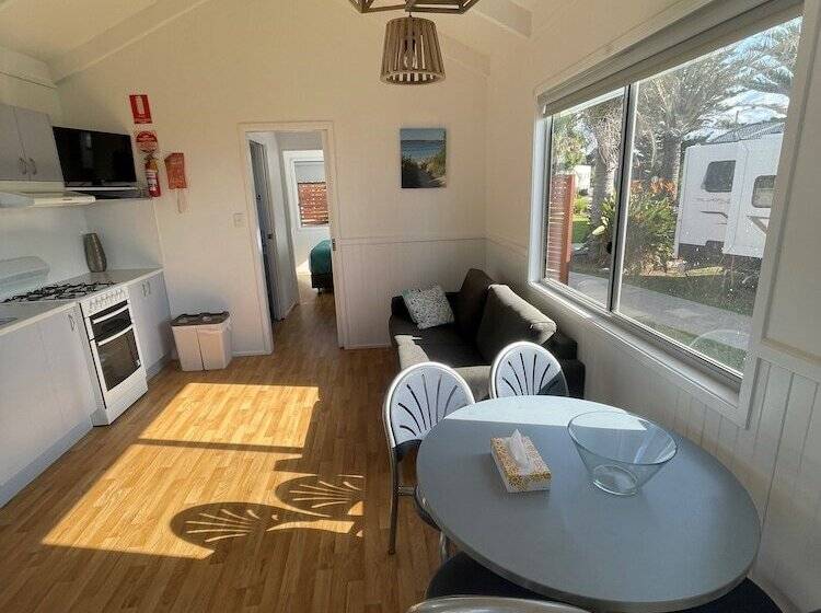 منتجع Nrma Shellharbour Beachside Holiday Park