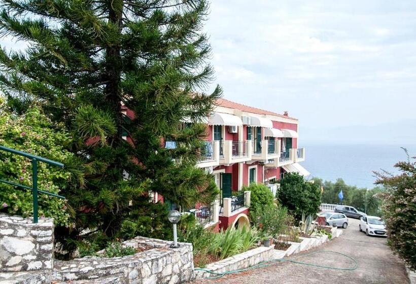 Room In Bb Apraos Bay Hotel In Kalamaki Beach, 100m From The Lovely Sandy Beach