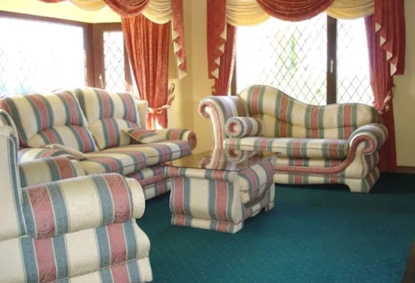 تختخواب و صبحانه Abbey Court