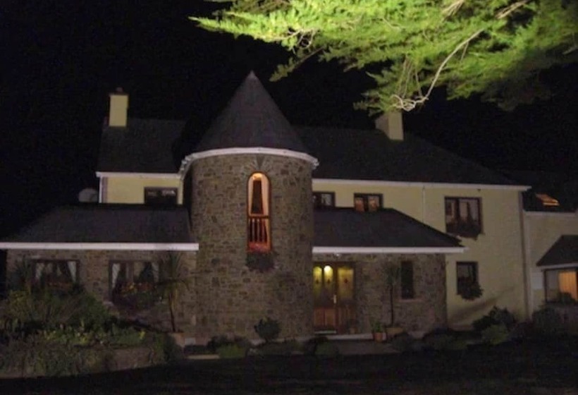 تختخواب و صبحانه Abbey Court
