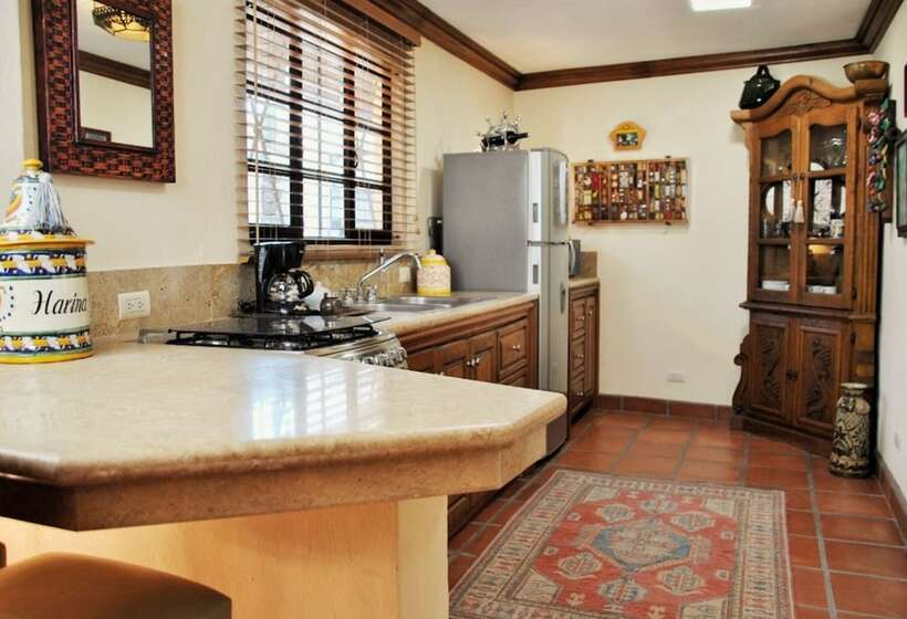 تختخواب و صبحانه Casa De Los Chiqueados