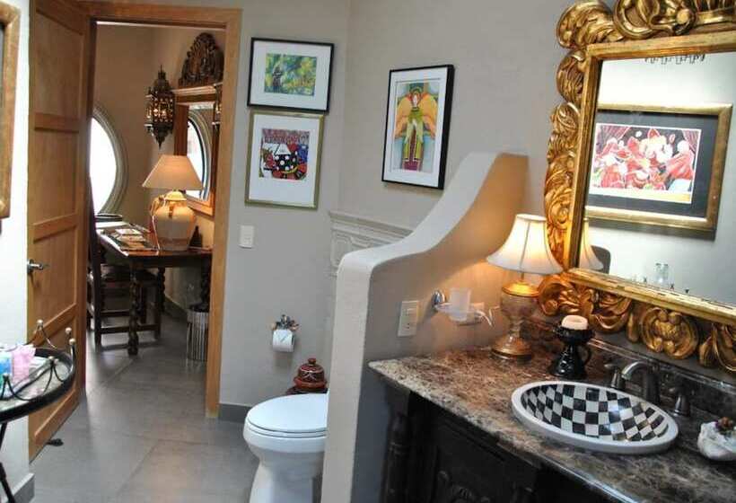 تختخواب و صبحانه Casa De Los Chiqueados