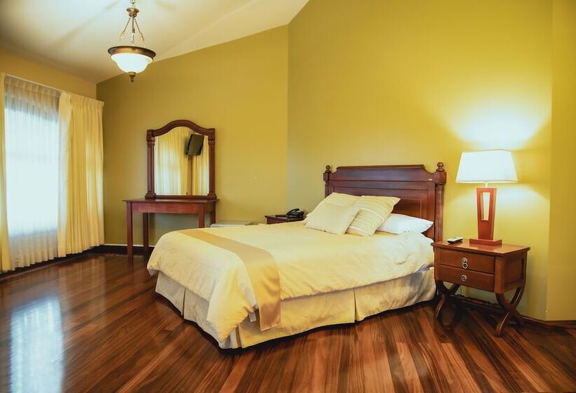 مسافرخانه Spa Casa Real