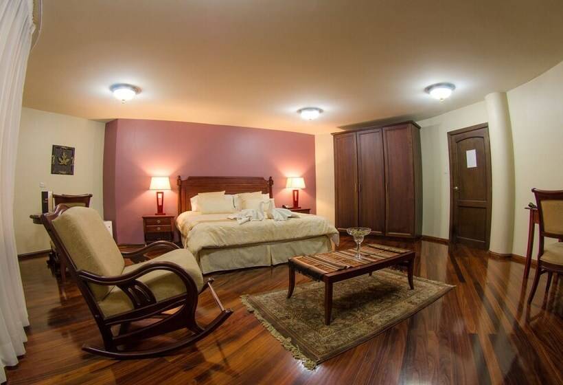 مسافرخانه Spa Casa Real