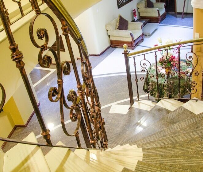 مسافرخانه Spa Casa Real