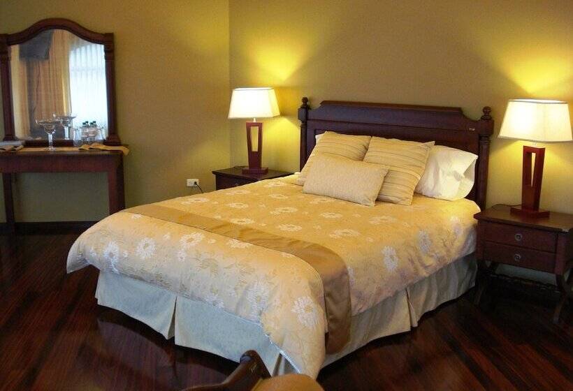 مسافرخانه Spa Casa Real