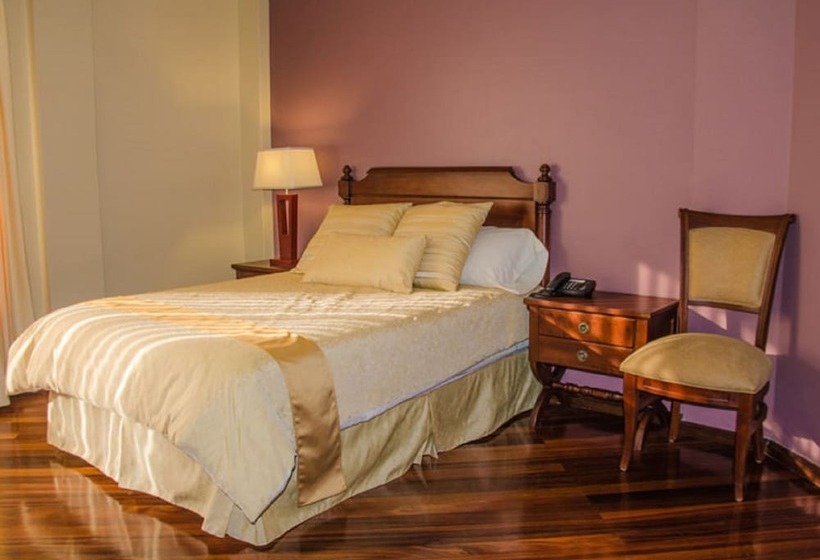 مسافرخانه Spa Casa Real