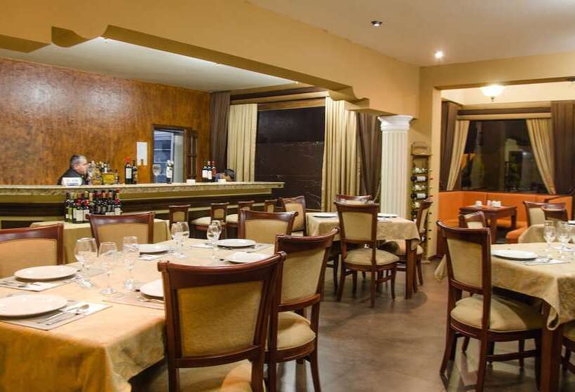 مسافرخانه Spa Casa Real