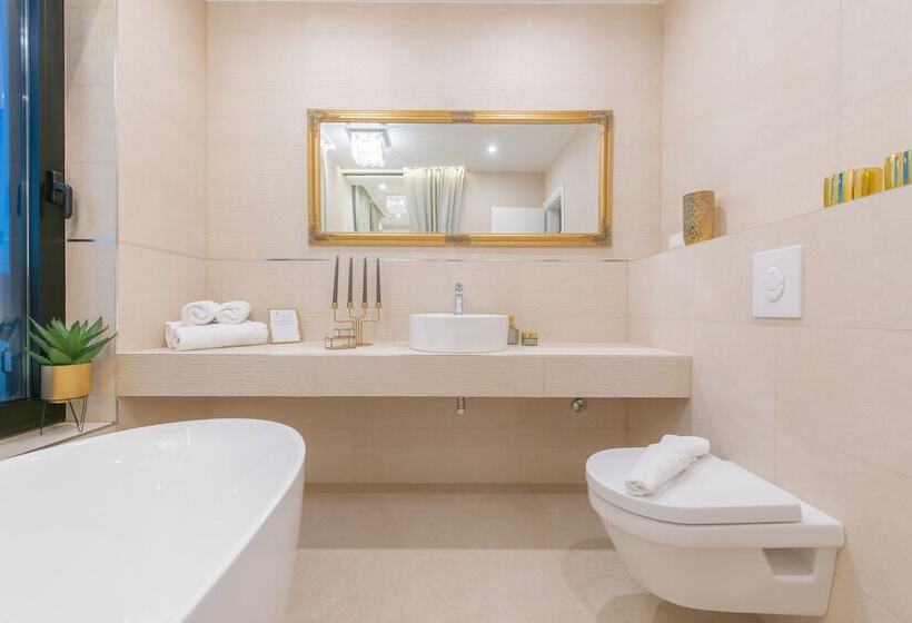 هتل Samstag Split