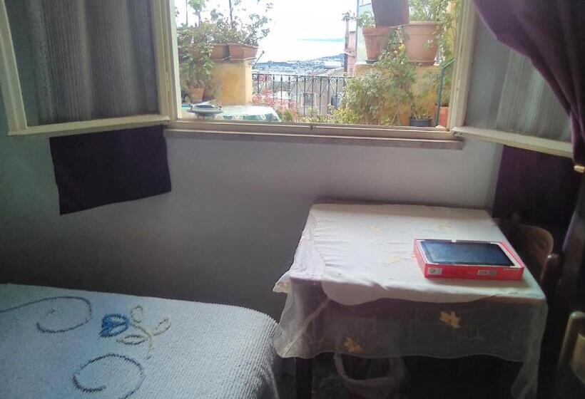 پانسیون Room In Guest Room Large Triple Room For Max 3 People
