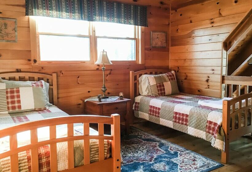 Second Breakfast  Spacious Wooden Cabin, Hot Tub, Close To Walking Trails, Fireplace By Redawning
