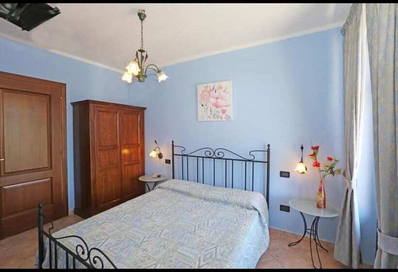 Room In B&b   Agriturismo Al Brich Quadriple Room