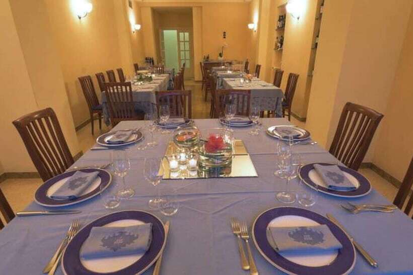 مبيت وإفطار Settecolli Sport Hostel   Single Room 101