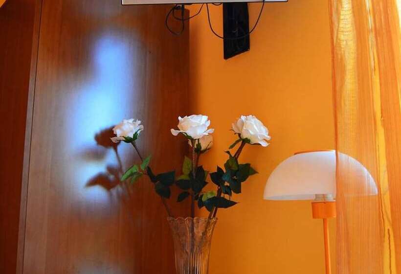 تختخواب و صبحانه Suite Glicine   Bb S Elia
