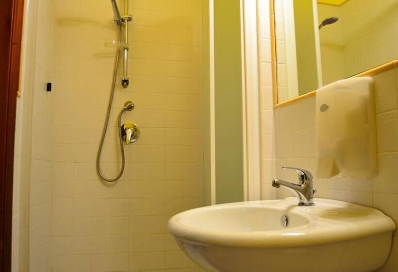 تختخواب و صبحانه Yellow Room   B B S Elia