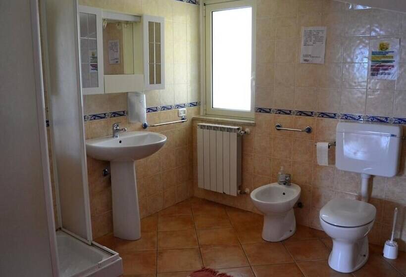 تختخواب و صبحانه Yellow Room   B B S Elia