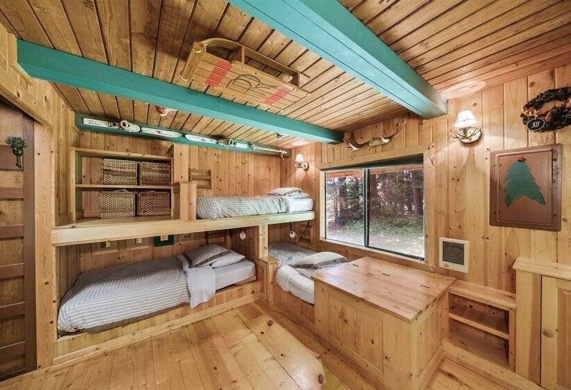 Cowlitz River Cabin
