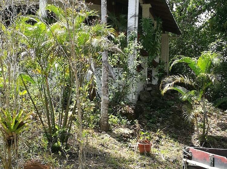 پانسیون Manuel Antonio Comfort Casa Macaow