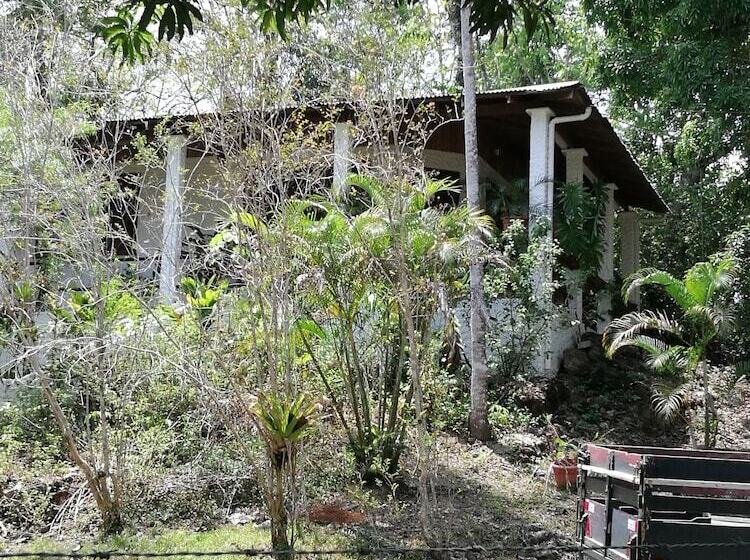 پانسیون Manuel Antonio Comfort Casa Macaow