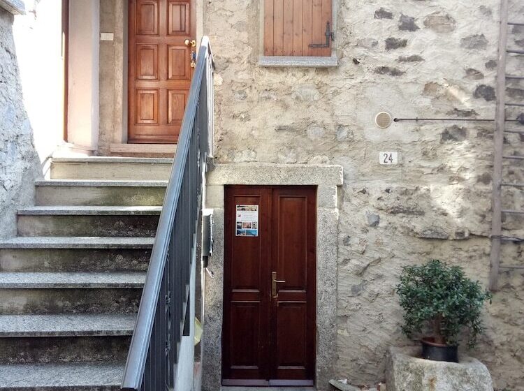 ペンション Room In Guest Room   La Turr De Mezz Lca Nesso