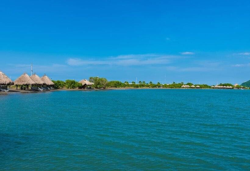 هتل Marina Puerto Velero